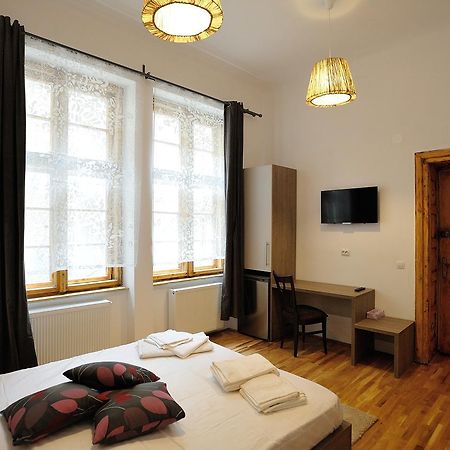Dinicu Residence - Central Location Брашов Экстерьер фото